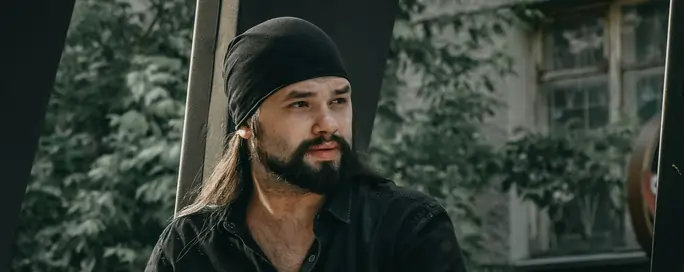 Shampoing barbe : comment laver correctement sa barbe sans l'assécher